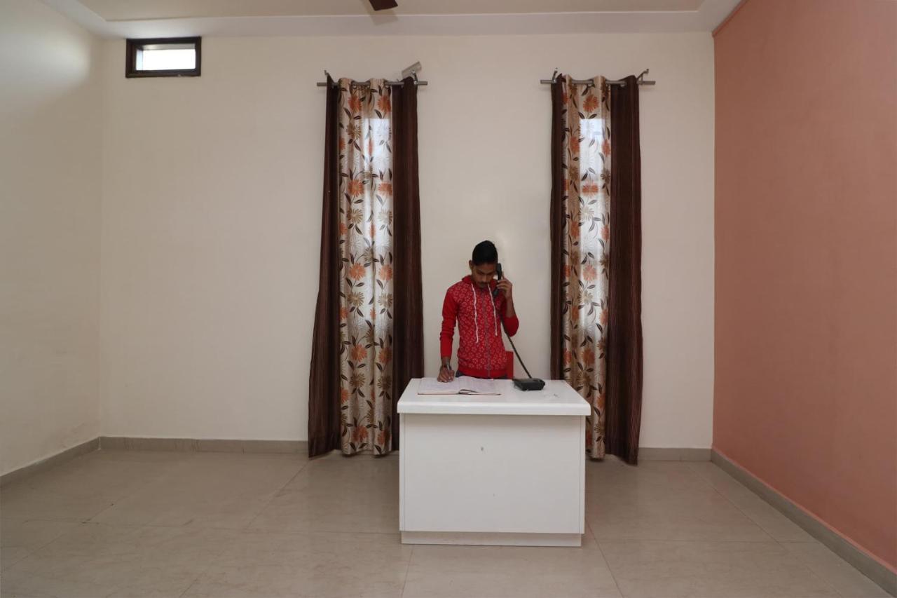 Oyo Flagship Mann Bed And Breakfast Rajpura Экстерьер фото